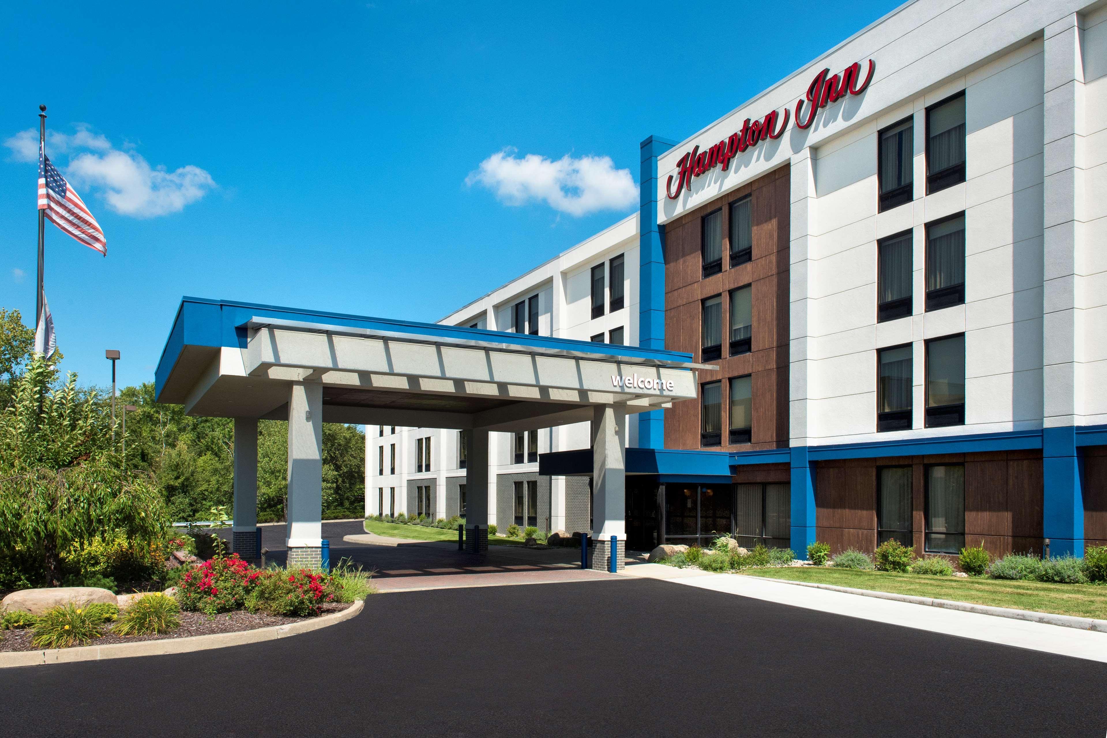 Hampton Inn Middletown Bagian luar foto