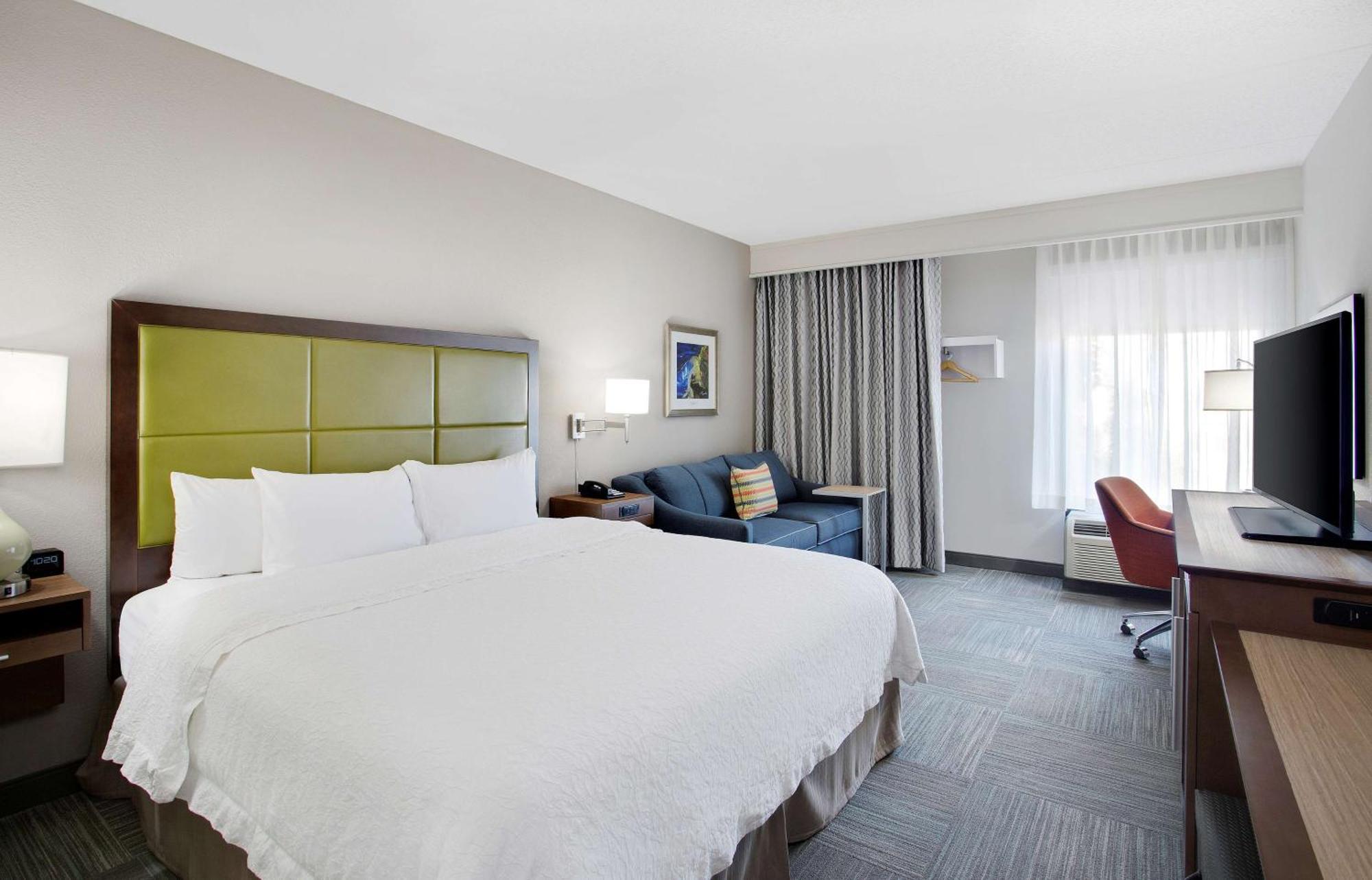 Hampton Inn Middletown Bagian luar foto