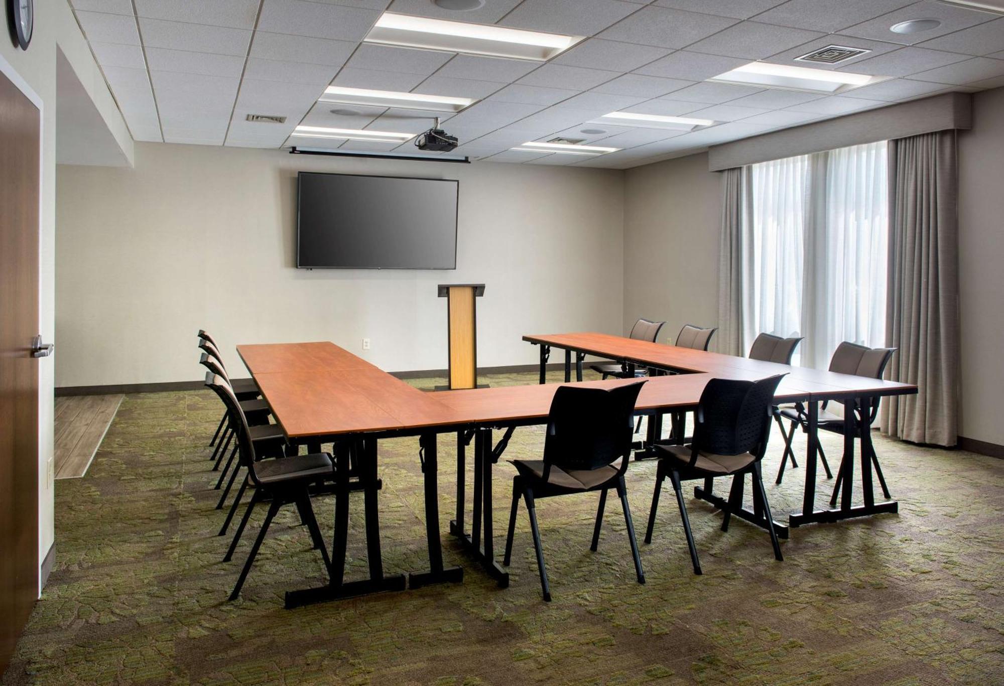 Hampton Inn Middletown Bagian luar foto