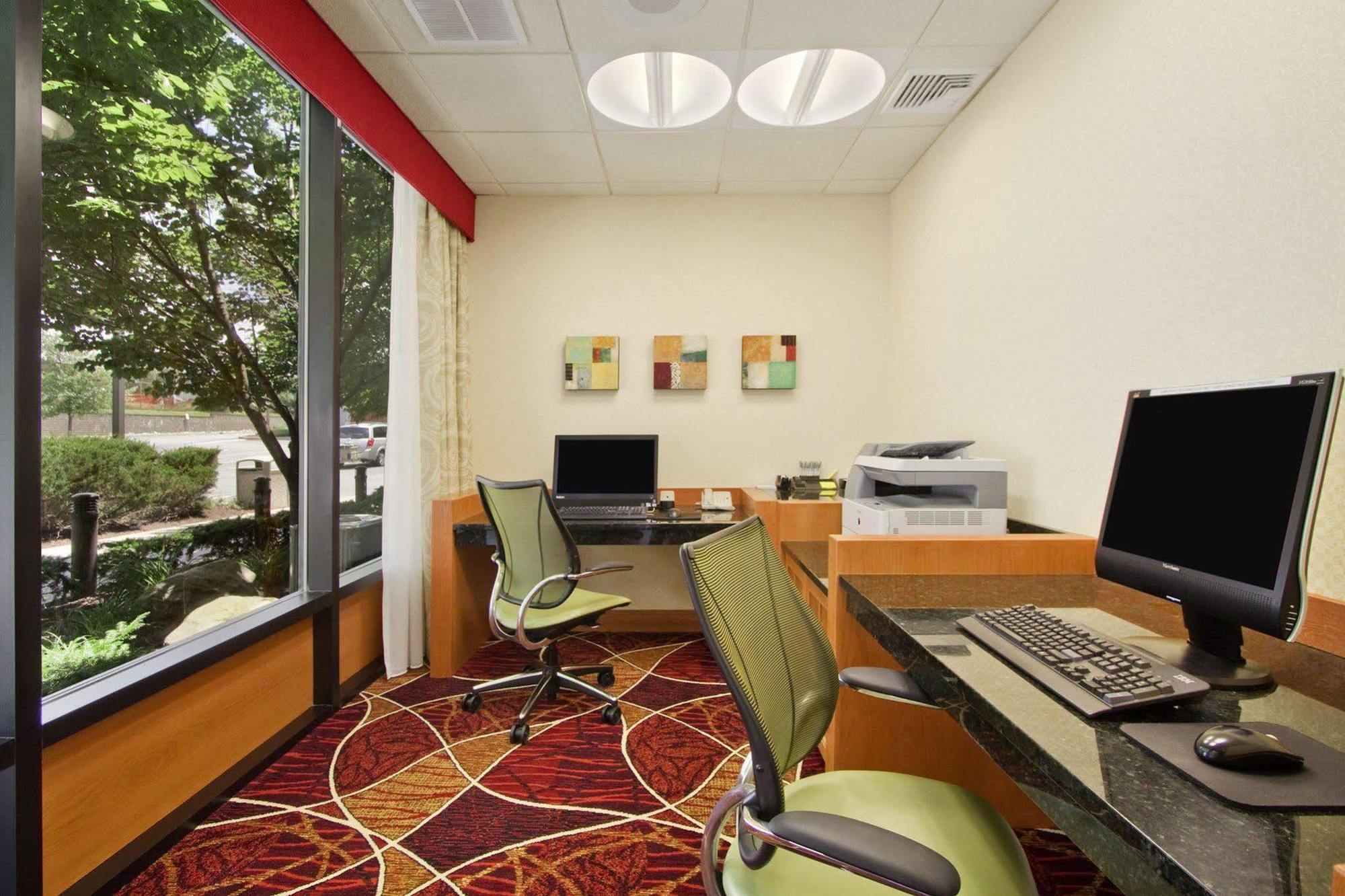 Hampton Inn Middletown Bagian luar foto